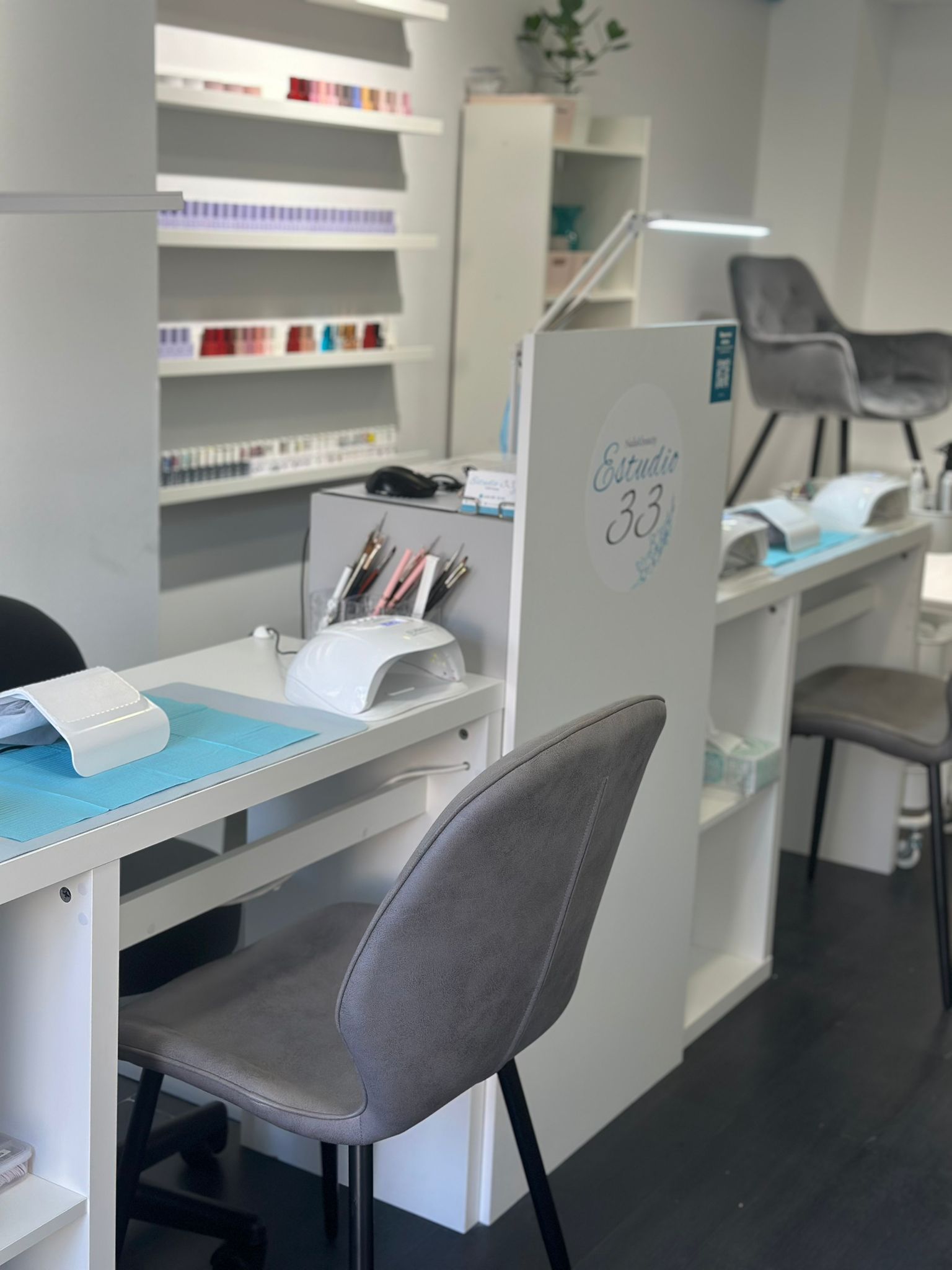 Estudio 33 Alzira, Valencia